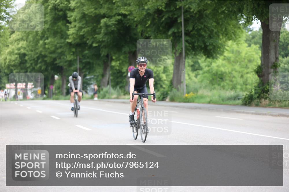 15.06.2025 - 7 Türme Triathlon Yannick Fuchs http://msf.ph/oto/7965124 15.06.2025 11:13:53 Radfahren 317 meine-sportfotos.de