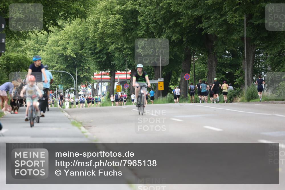 15.06.2025 - 7 Türme Triathlon Yannick Fuchs http://msf.ph/oto/7965138 15.06.2025 13:57:03 Radfahren 539, 808, 835 meine-sportfotos.de