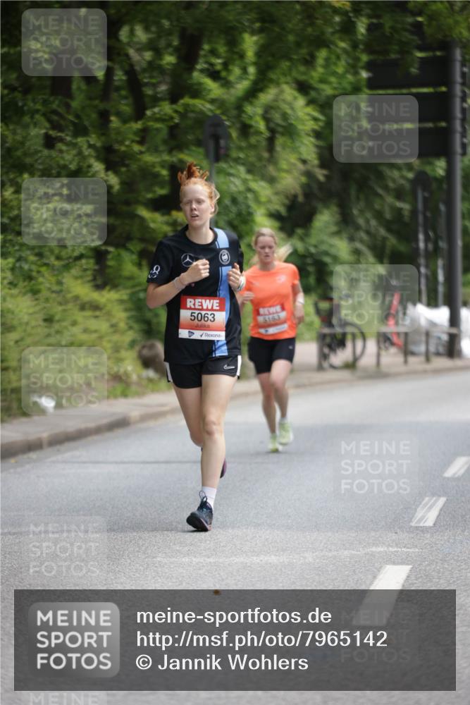 15.06.2025 - REWE Women's Run Jannik Wohlers http://msf.ph/oto/7965142 15.06.2025 09:59:57 Laufen 5063, 5163 meine-sportfotos.de