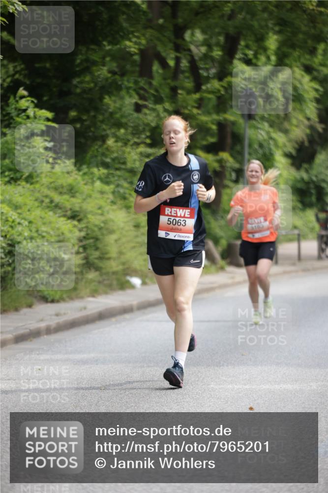 15.06.2025 - REWE Women's Run Jannik Wohlers http://msf.ph/oto/7965201 15.06.2025 09:59:58 Laufen 5063, 5163 meine-sportfotos.de