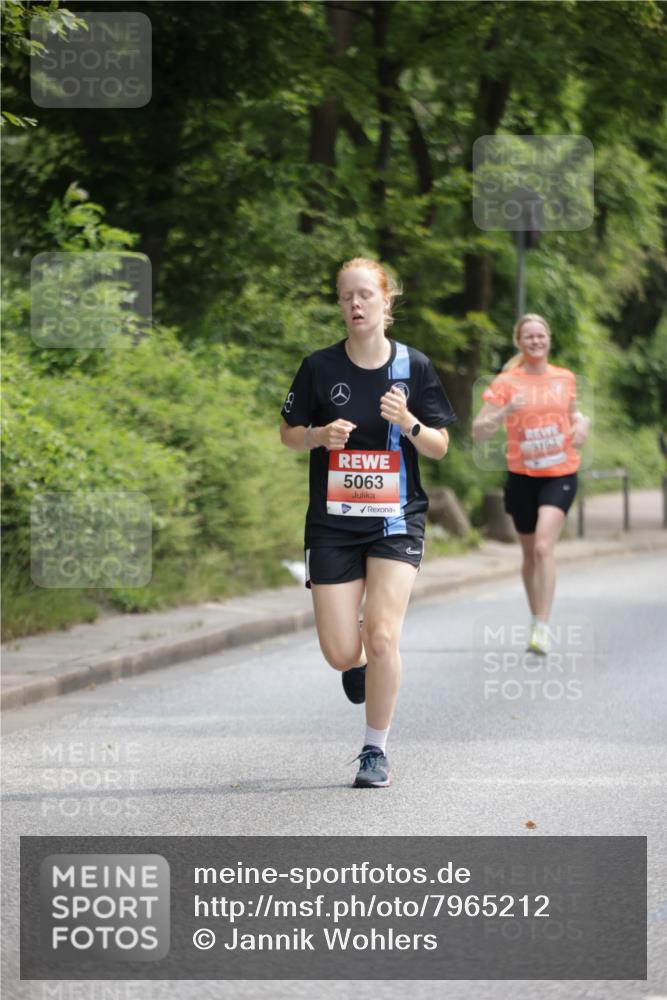 15.06.2025 - REWE Women's Run Jannik Wohlers http://msf.ph/oto/7965212 15.06.2025 09:59:58 Laufen 8, 5063, 5163 meine-sportfotos.de