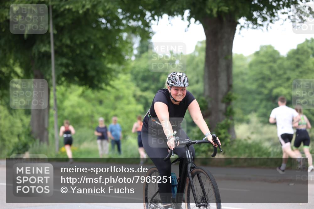 15.06.2025 - 7 Türme Triathlon Yannick Fuchs http://msf.ph/oto/7965251 15.06.2025 13:57:40 Radfahren 1068 meine-sportfotos.de