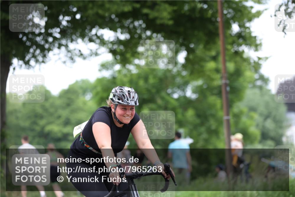 15.06.2025 - 7 Türme Triathlon Yannick Fuchs http://msf.ph/oto/7965263 15.06.2025 13:57:40 Radfahren 1068 meine-sportfotos.de