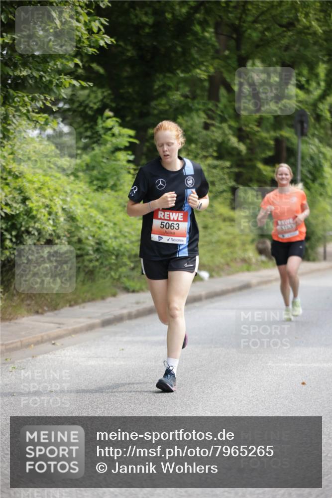 15.06.2025 - REWE Women's Run Jannik Wohlers http://msf.ph/oto/7965265 15.06.2025 09:59:59 Laufen 5063, 6163 meine-sportfotos.de