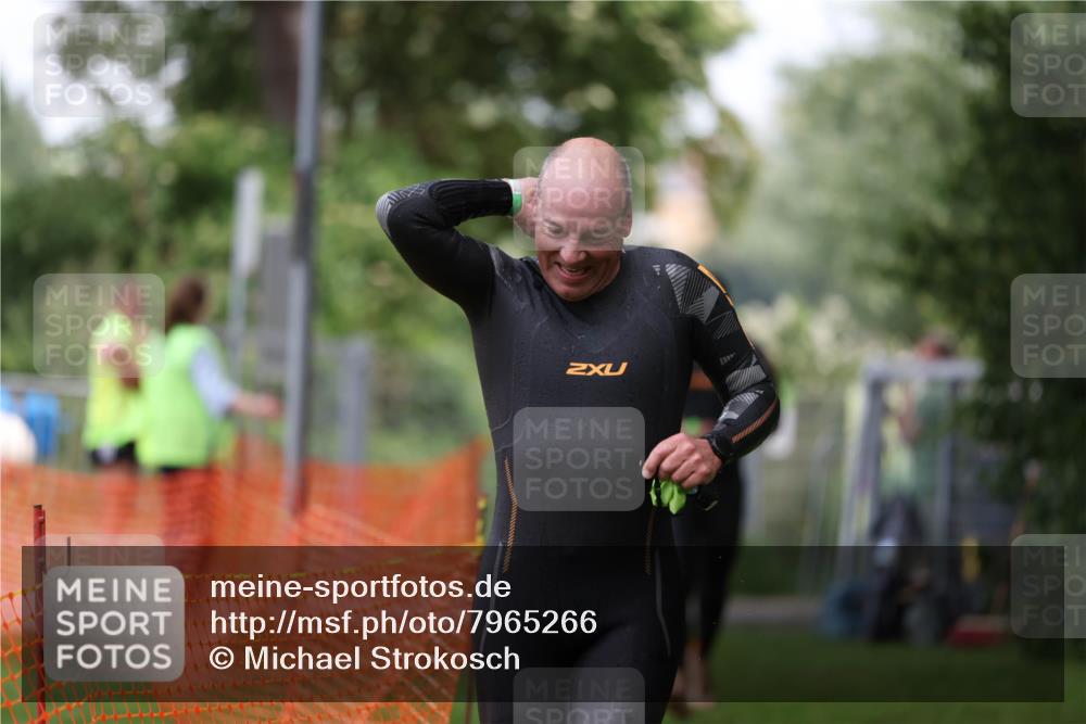 15.06.2025 - 7 Türme Triathlon Michael Strokosch http://msf.ph/oto/7965266 15.06.2025 12:18:30 Schwimmen 380, 384, 470, 510, 562, 637 meine-sportfotos.de