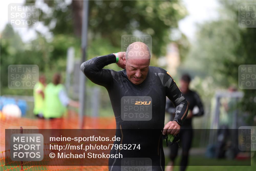 15.06.2025 - 7 Türme Triathlon Michael Strokosch http://msf.ph/oto/7965274 15.06.2025 12:18:31 Schwimmen 380, 384, 470, 510, 562 meine-sportfotos.de