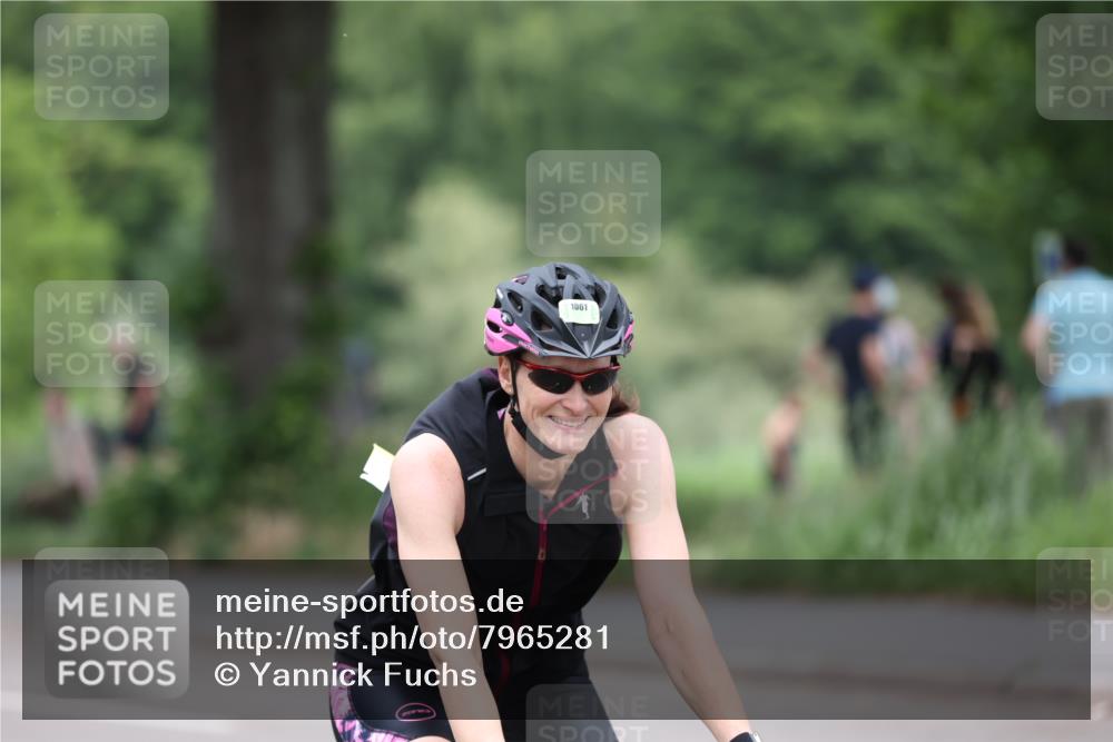 15.06.2025 - 7 Türme Triathlon Yannick Fuchs http://msf.ph/oto/7965281 15.06.2025 13:57:59 Radfahren 444, 491, 1061 meine-sportfotos.de
