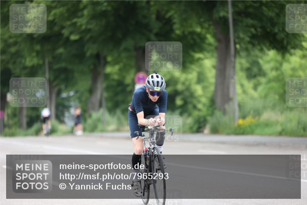 15.06.2025 - 7 Türme Triathlon Yannick Fuchs http://msf.ph/oto/7965293 15.06.2025 11:14:10 Radfahren 257 meine-sportfotos.de