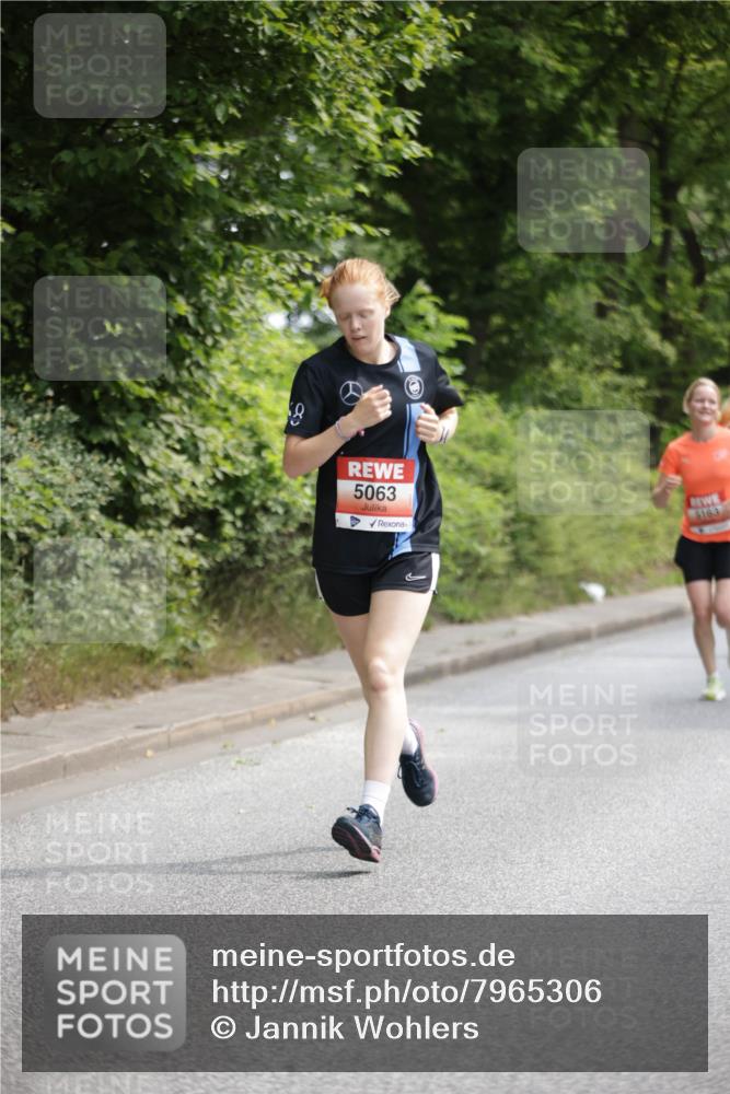 15.06.2025 - REWE Women's Run Jannik Wohlers http://msf.ph/oto/7965306 15.06.2025 09:59:59 Laufen 5063 meine-sportfotos.de