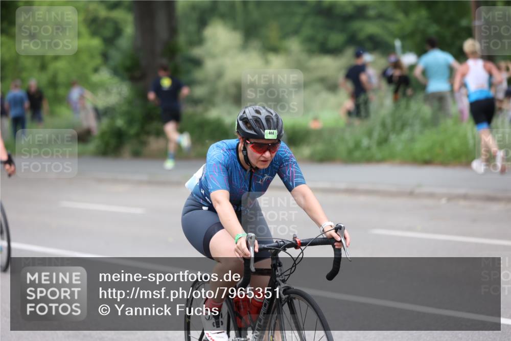 15.06.2025 - 7 Türme Triathlon Yannick Fuchs http://msf.ph/oto/7965351 15.06.2025 13:58:03 Radfahren 444, 491, 1061 meine-sportfotos.de