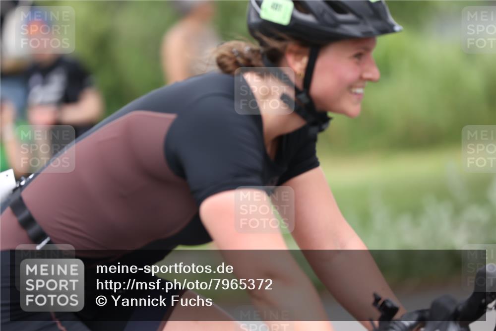 15.06.2025 - 7 Türme Triathlon Yannick Fuchs http://msf.ph/oto/7965372 15.06.2025 13:58:05 Radfahren 444, 491 meine-sportfotos.de
