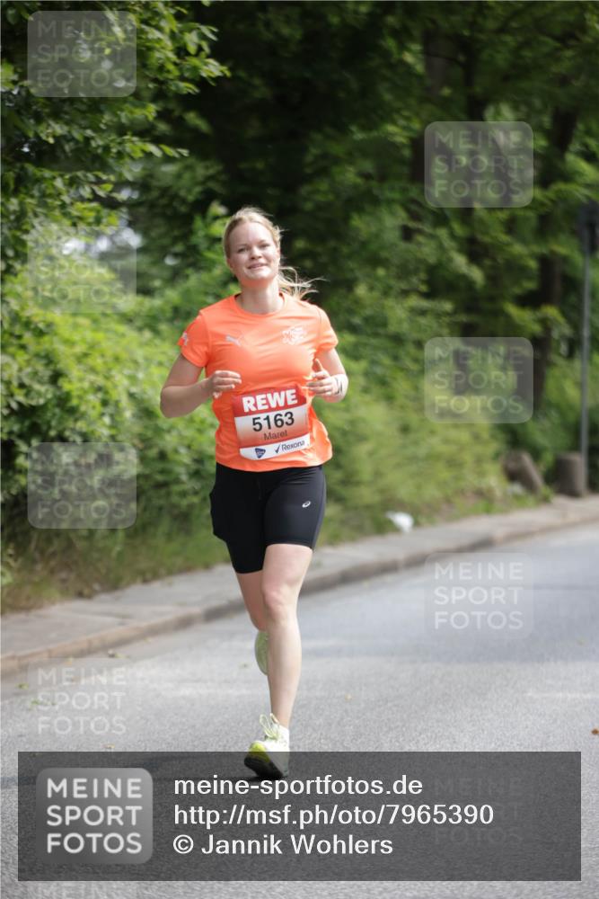 15.06.2025 - REWE Women's Run Jannik Wohlers http://msf.ph/oto/7965390 15.06.2025 10:00:02 Laufen 5163 meine-sportfotos.de