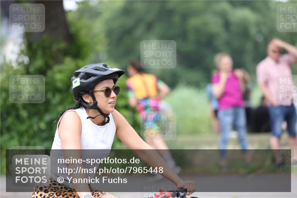15.06.2025 - 7 Türme Triathlon Yannick Fuchs http://msf.ph/oto/7965448 15.06.2025 13:58:27 Radfahren 714, 965 meine-sportfotos.de
