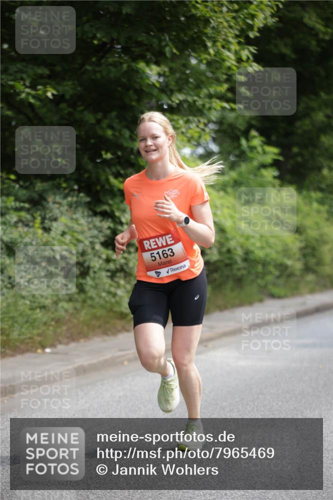 15.06.2025 - REWE Women's Run Jannik Wohlers http://msf.ph/oto/7965469 15.06.2025 10:00:03 Laufen 5163 meine-sportfotos.de