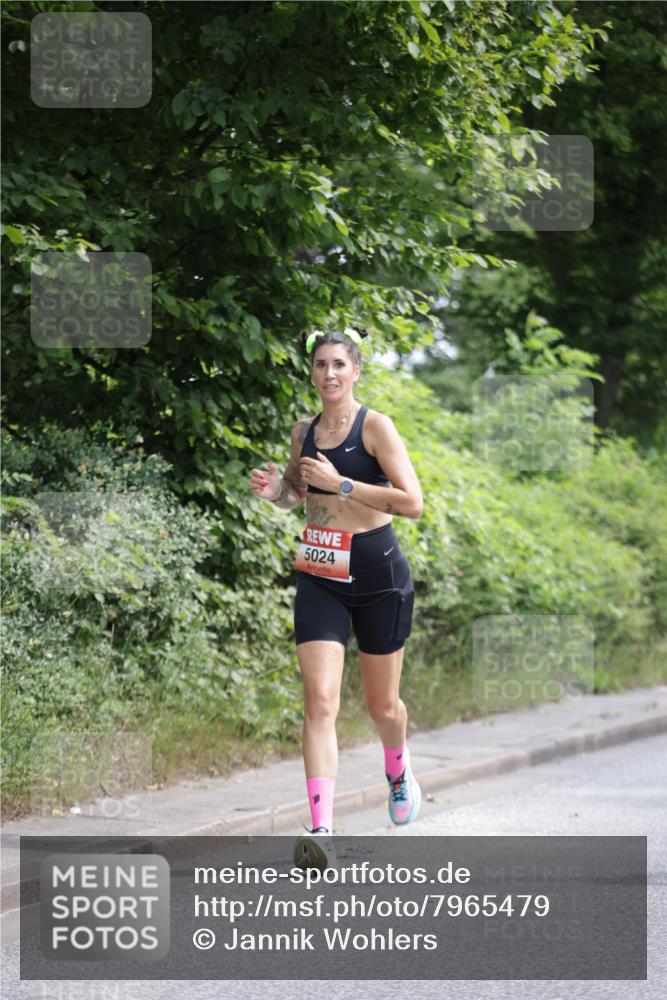 15.06.2025 - REWE Women's Run Jannik Wohlers http://msf.ph/oto/7965479 15.06.2025 10:00:14 Laufen 5024 meine-sportfotos.de