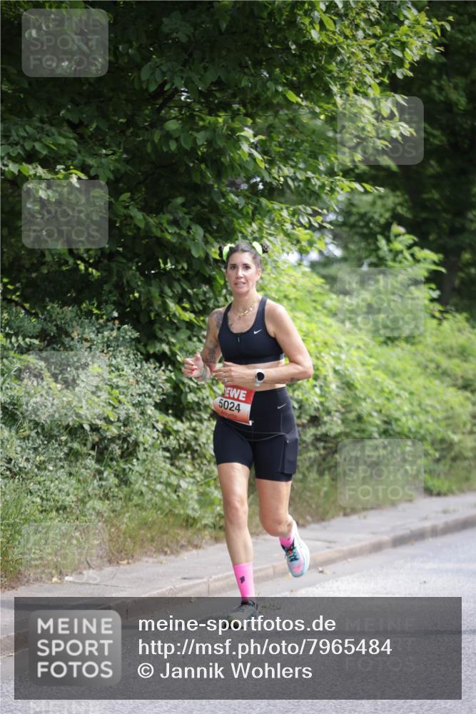 15.06.2025 - REWE Women's Run Jannik Wohlers http://msf.ph/oto/7965484 15.06.2025 10:00:14 Laufen 5024 meine-sportfotos.de
