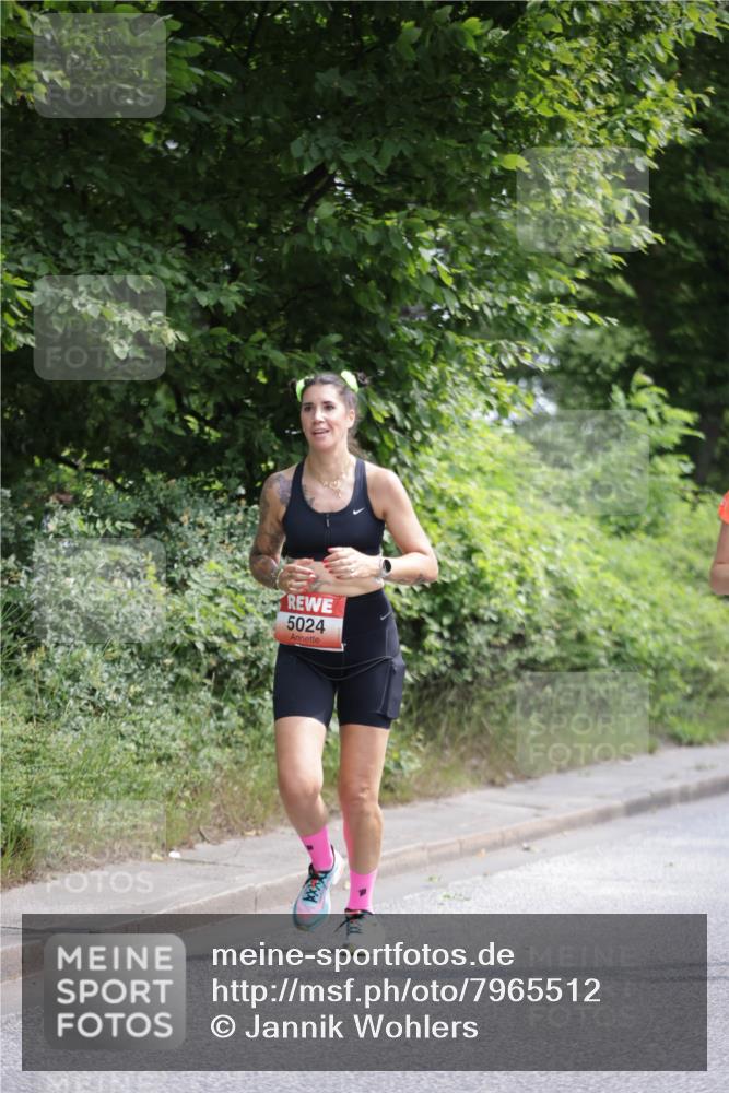 15.06.2025 - REWE Women's Run Jannik Wohlers http://msf.ph/oto/7965512 15.06.2025 10:00:14 Laufen 5024 meine-sportfotos.de