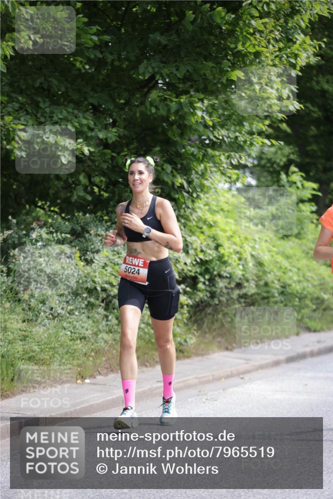 15.06.2025 - REWE Women's Run Jannik Wohlers http://msf.ph/oto/7965519 15.06.2025 10:00:14 Laufen 5024 meine-sportfotos.de