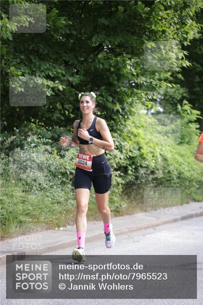 15.06.2025 - REWE Women's Run Jannik Wohlers http://msf.ph/oto/7965523 15.06.2025 10:00:14 Laufen 5024 meine-sportfotos.de