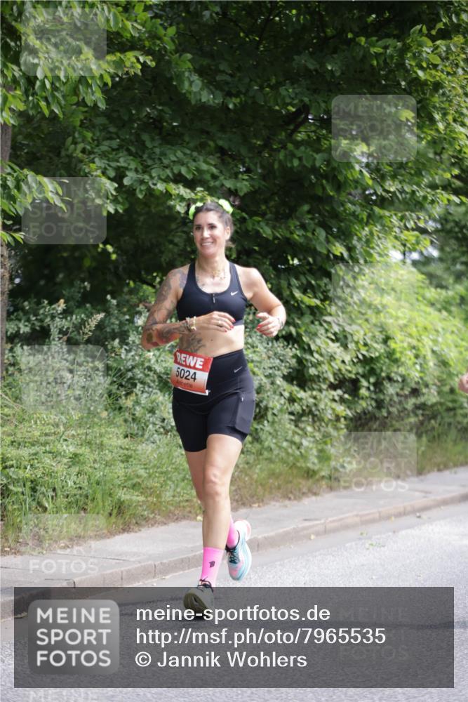 15.06.2025 - REWE Women's Run Jannik Wohlers http://msf.ph/oto/7965535 15.06.2025 10:00:15 Laufen 5024 meine-sportfotos.de
