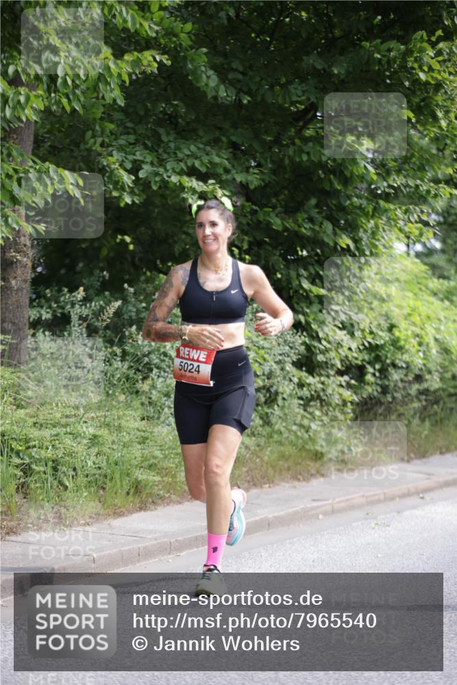 15.06.2025 - REWE Women's Run Jannik Wohlers http://msf.ph/oto/7965540 15.06.2025 10:00:15 Laufen 5024, 11 meine-sportfotos.de