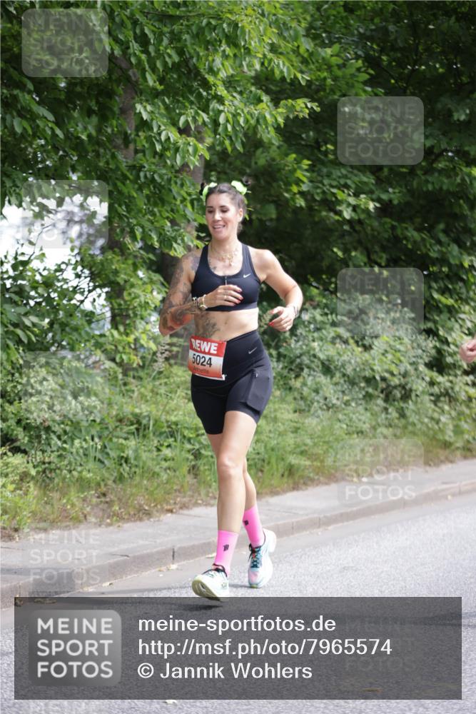15.06.2025 - REWE Women's Run Jannik Wohlers http://msf.ph/oto/7965574 15.06.2025 10:00:15 Laufen 5024 meine-sportfotos.de