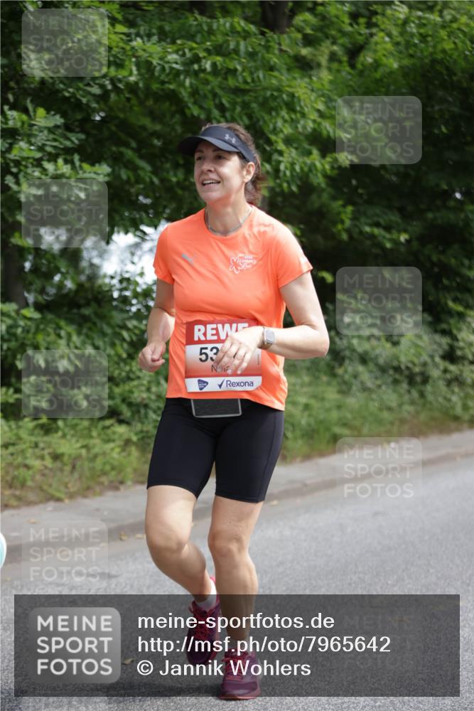 15.06.2025 - REWE Women's Run Jannik Wohlers http://msf.ph/oto/7965642 15.06.2025 10:00:17 Laufen 53 meine-sportfotos.de