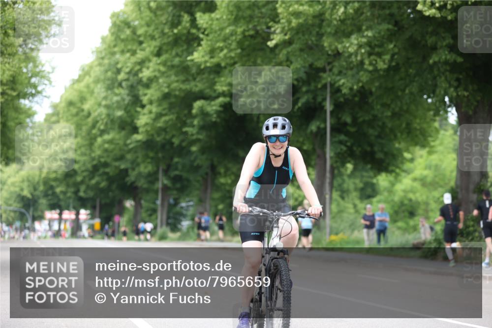 15.06.2025 - 7 Türme Triathlon Yannick Fuchs http://msf.ph/oto/7965659 15.06.2025 13:59:25 Radfahren 830 meine-sportfotos.de
