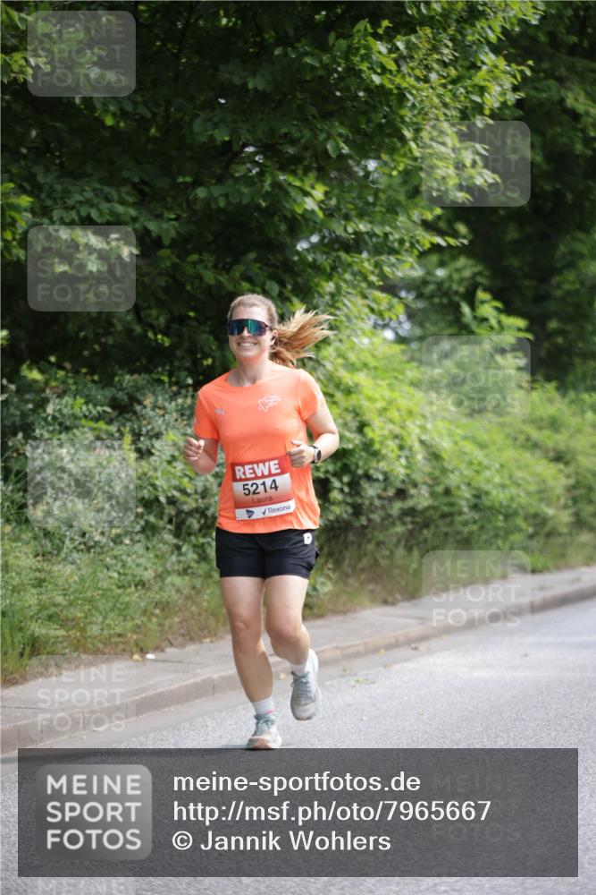 15.06.2025 - REWE Women's Run Jannik Wohlers http://msf.ph/oto/7965667 15.06.2025 10:00:22 Laufen 5214 meine-sportfotos.de
