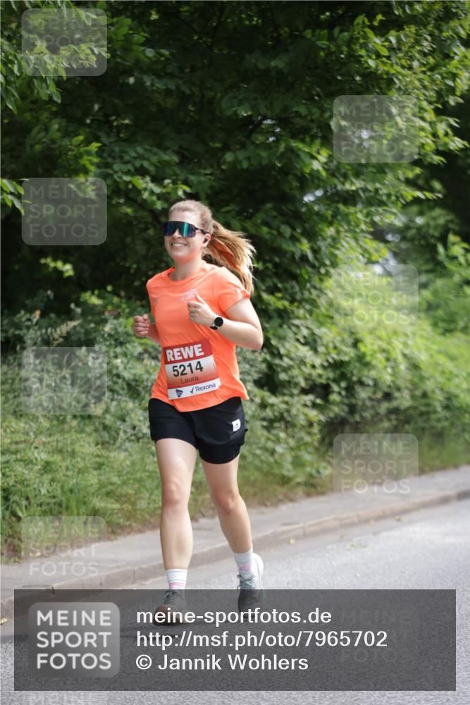 15.06.2025 - REWE Women's Run Jannik Wohlers http://msf.ph/oto/7965702 15.06.2025 10:00:23 Laufen 5214 meine-sportfotos.de