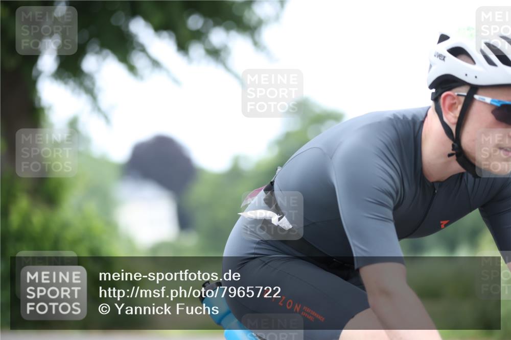 15.06.2025 - 7 Türme Triathlon Yannick Fuchs http://msf.ph/oto/7965722 15.06.2025 11:15:00 Radfahren 331 meine-sportfotos.de