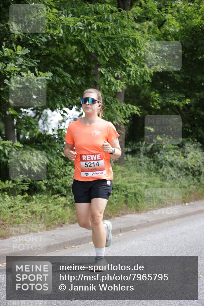 15.06.2025 - REWE Women's Run Jannik Wohlers http://msf.ph/oto/7965795 15.06.2025 10:00:24 Laufen 5214 meine-sportfotos.de