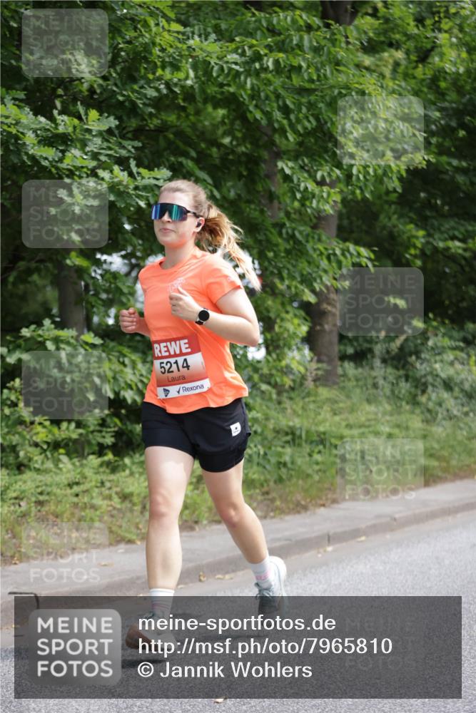 15.06.2025 - REWE Women's Run Jannik Wohlers http://msf.ph/oto/7965810 15.06.2025 10:00:24 Laufen 5214 meine-sportfotos.de