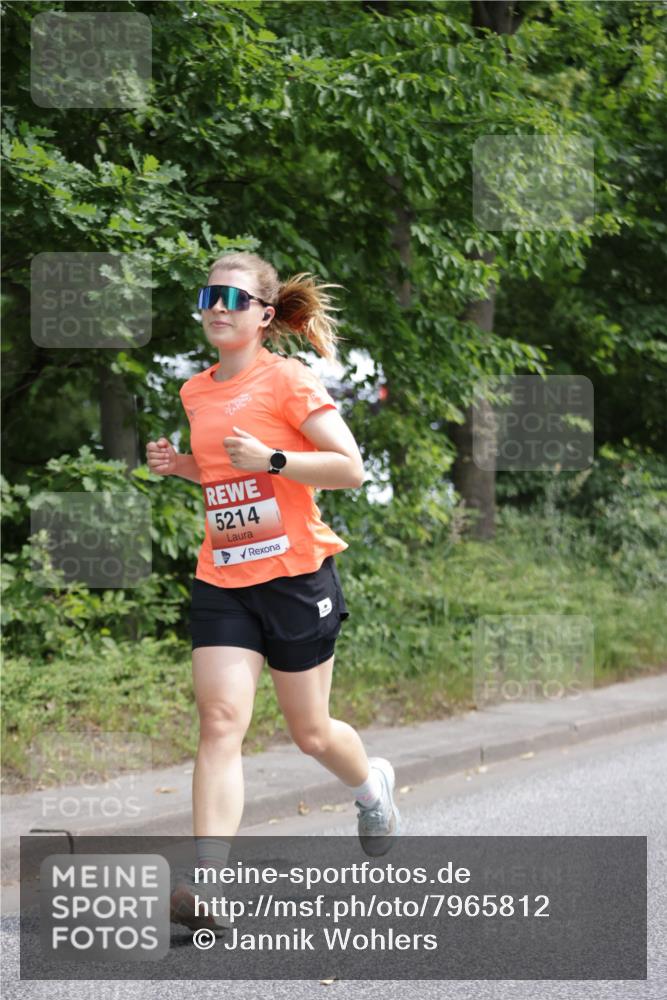 15.06.2025 - REWE Women's Run Jannik Wohlers http://msf.ph/oto/7965812 15.06.2025 10:00:24 Laufen 5214 meine-sportfotos.de