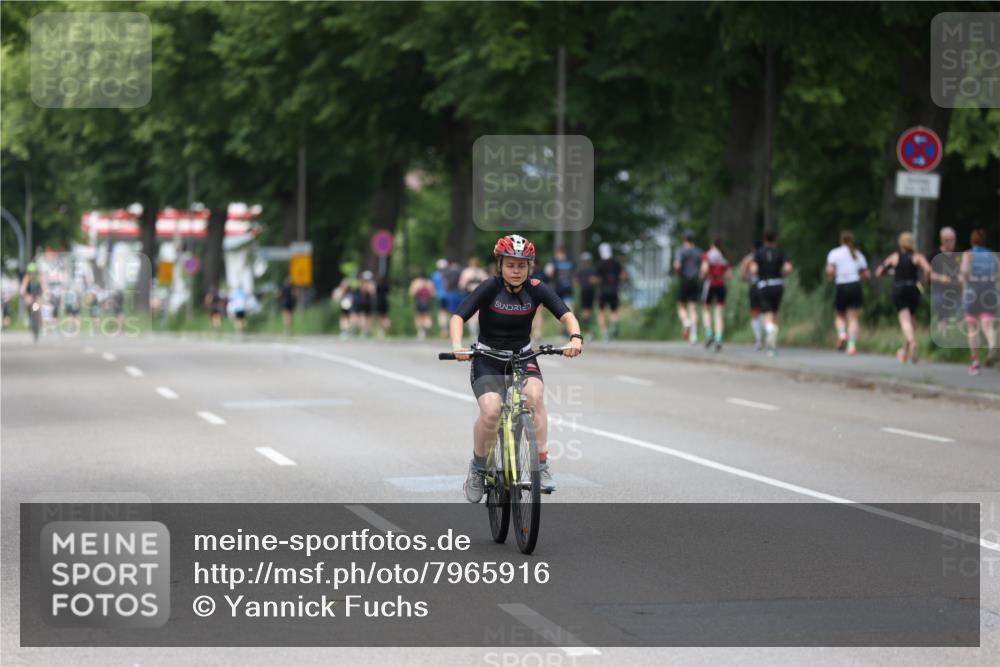 15.06.2025 - 7 Türme Triathlon Yannick Fuchs http://msf.ph/oto/7965916 15.06.2025 14:00:36 Radfahren 401 meine-sportfotos.de