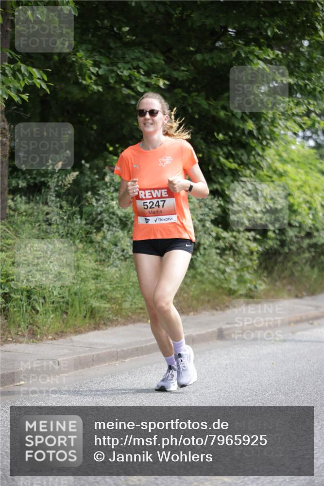 15.06.2025 - REWE Women's Run Jannik Wohlers http://msf.ph/oto/7965925 15.06.2025 10:00:57 Laufen 5247 meine-sportfotos.de