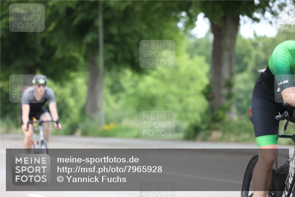 15.06.2025 - 7 Türme Triathlon Yannick Fuchs http://msf.ph/oto/7965928 15.06.2025 11:16:03 Radfahren 235 meine-sportfotos.de