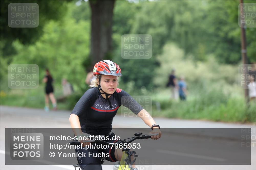 15.06.2025 - 7 Türme Triathlon Yannick Fuchs http://msf.ph/oto/7965953 15.06.2025 14:00:38 Radfahren 401 meine-sportfotos.de