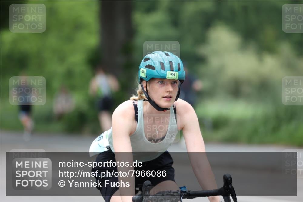 15.06.2025 - 7 Türme Triathlon Yannick Fuchs http://msf.ph/oto/7966086 15.06.2025 14:01:45 Radfahren 356 meine-sportfotos.de
