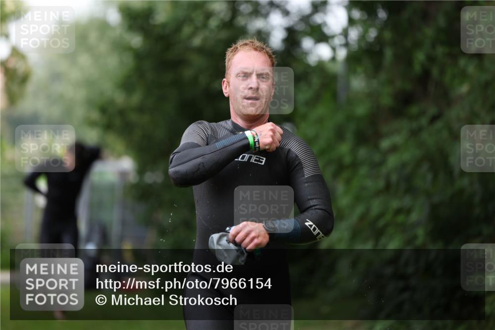 15.06.2025 - 7 Türme Triathlon Michael Strokosch http://msf.ph/oto/7966154 15.06.2025 12:20:11 Schwimmen 372, 438, 488, 550, 573, 585, 594, 595, 604, 610, 613, 631 meine-sportfotos.de