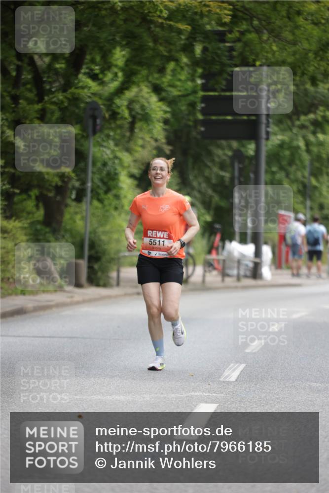 15.06.2025 - REWE Women's Run Jannik Wohlers http://msf.ph/oto/7966185 15.06.2025 10:01:27 Laufen 5511, 4 meine-sportfotos.de