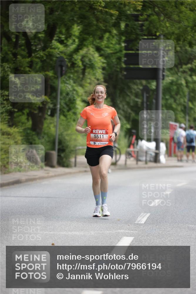 15.06.2025 - REWE Women's Run Jannik Wohlers http://msf.ph/oto/7966194 15.06.2025 10:01:27 Laufen 5511 meine-sportfotos.de