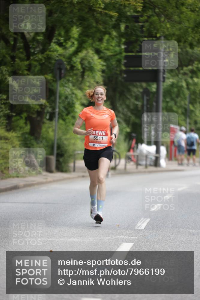 15.06.2025 - REWE Women's Run Jannik Wohlers http://msf.ph/oto/7966199 15.06.2025 10:01:27 Laufen 5511 meine-sportfotos.de