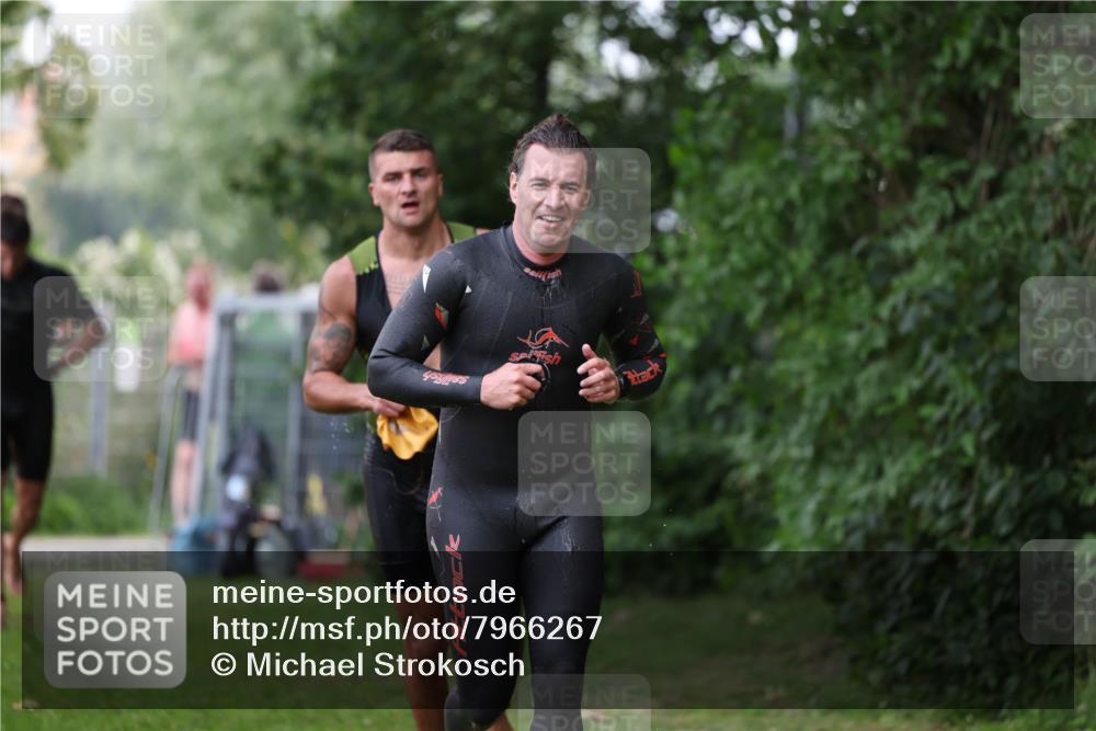 15.06.2025 - 7 Türme Triathlon Michael Strokosch http://msf.ph/oto/7966267 15.06.2025 12:20:24 Schwimmen 438, 499, 573, 595, 604, 610, 613, 634 meine-sportfotos.de