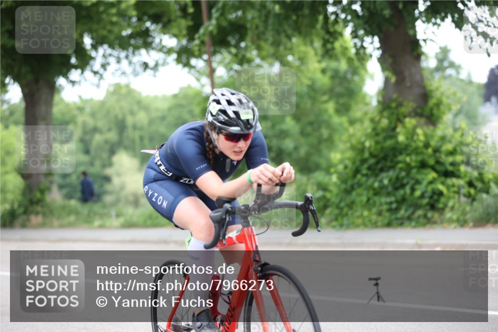 15.06.2025 - 7 Türme Triathlon Yannick Fuchs http://msf.ph/oto/7966273 15.06.2025 11:16:45 Radfahren  meine-sportfotos.de