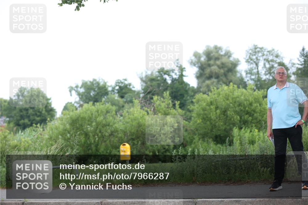 15.06.2025 - 7 Türme Triathlon Yannick Fuchs http://msf.ph/oto/7966287 15.06.2025 11:16:45 Radfahren  meine-sportfotos.de