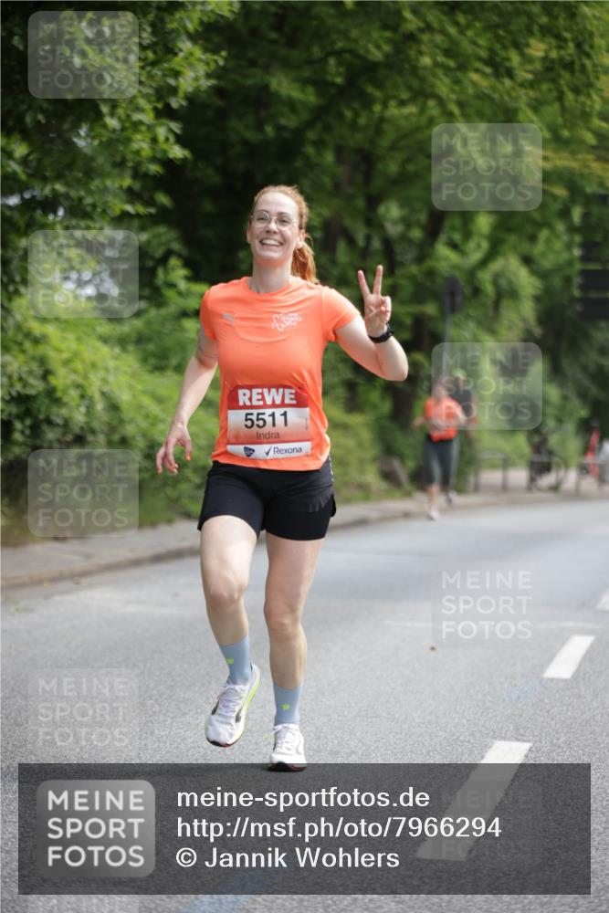 15.06.2025 - REWE Women's Run Jannik Wohlers http://msf.ph/oto/7966294 15.06.2025 10:01:30 Laufen 5511 meine-sportfotos.de