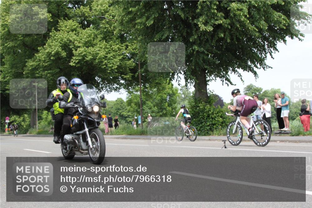 15.06.2025 - 7 Türme Triathlon Yannick Fuchs http://msf.ph/oto/7966318 15.06.2025 13:17:14 Radfahren  meine-sportfotos.de