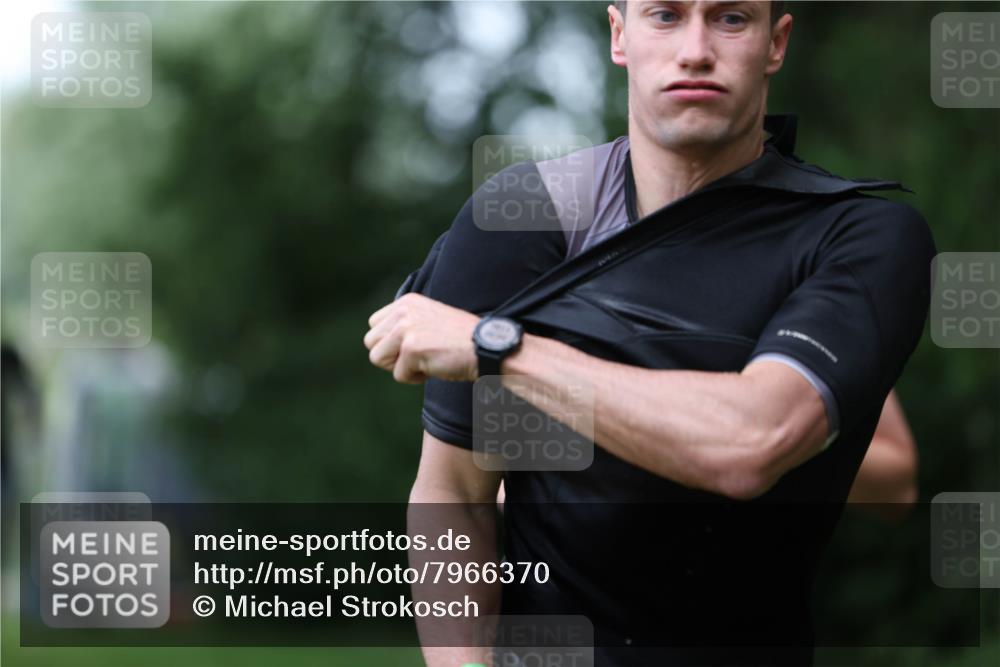 15.06.2025 - 7 Türme Triathlon Michael Strokosch http://msf.ph/oto/7966370 15.06.2025 12:20:31 Schwimmen 385, 438, 499, 573, 604, 610, 613, 634 meine-sportfotos.de
