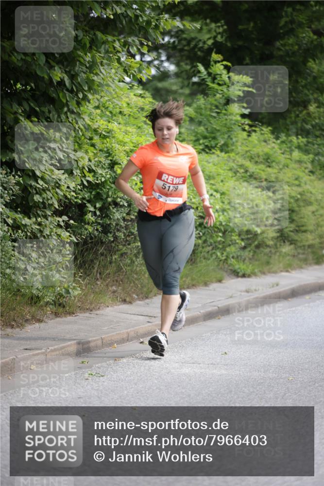 15.06.2025 - REWE Women's Run Jannik Wohlers http://msf.ph/oto/7966403 15.06.2025 10:01:36 Laufen 5179 meine-sportfotos.de